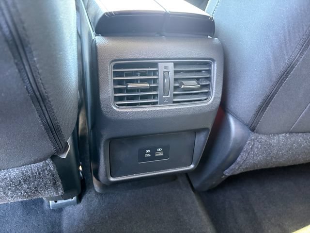 Used 2023 Nissan Rogue SV FWD image 28