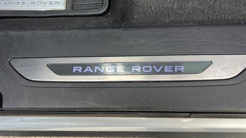 Used 2018 Land Rover Range Rover Velar S AWD/4WD image 45