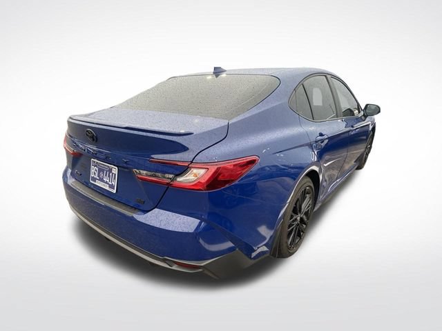 Used 2025 Toyota Camry SE FWD image 9