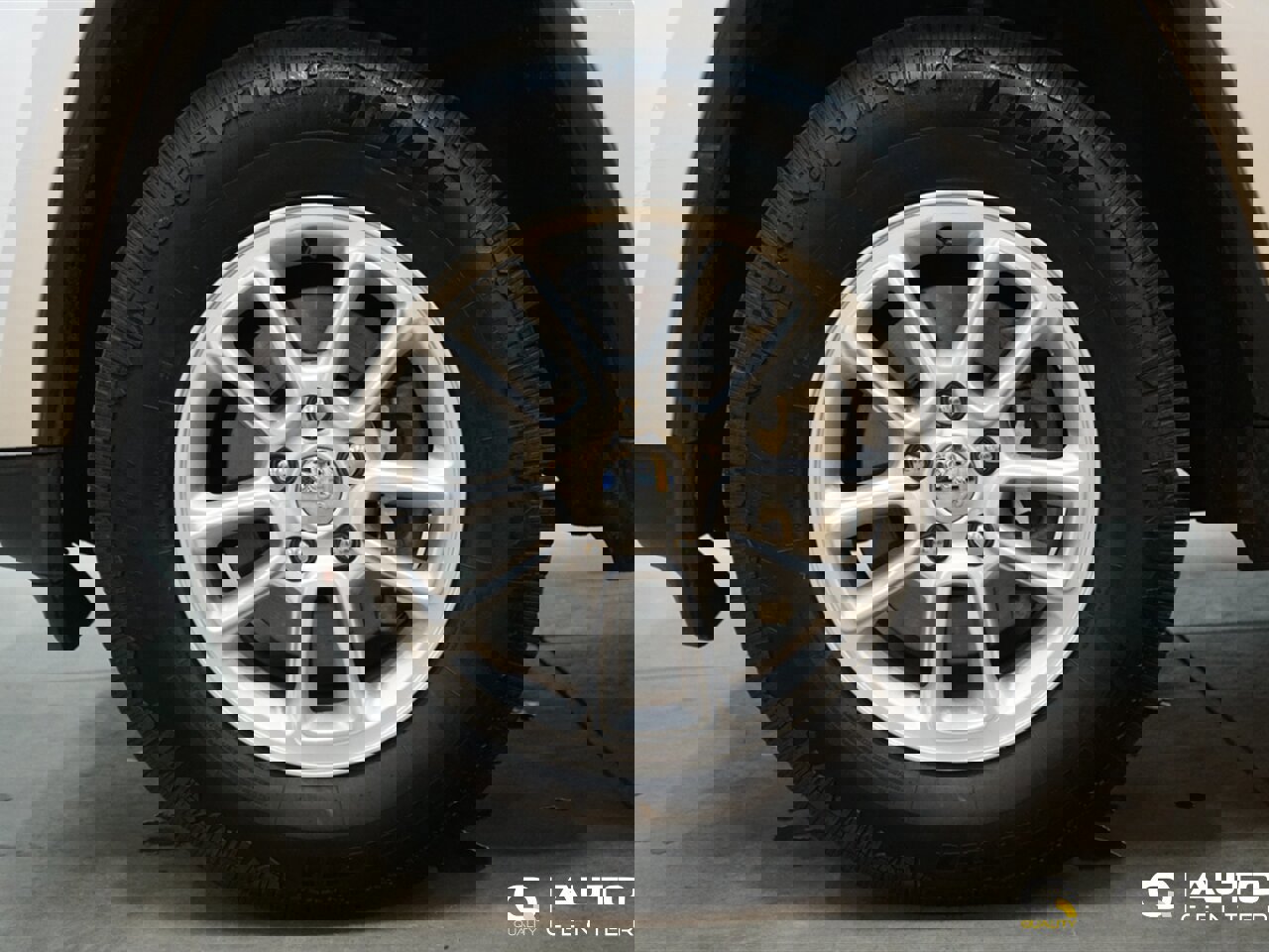 Used 2020 Jeep Grand Cherokee Laredo image 7