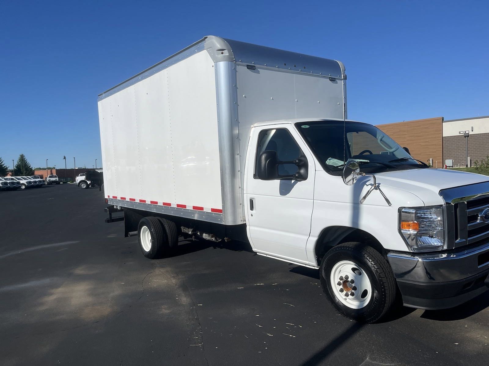 New 2024 Ford E-450 and Econoline 450 Super Duty w/ Power Windows & Locks Group image 11