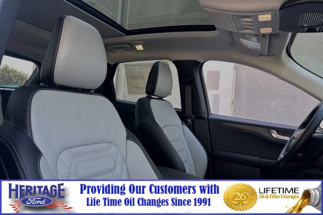 New 2024 Ford Escape SE w/ PHEV Premium Package image 14