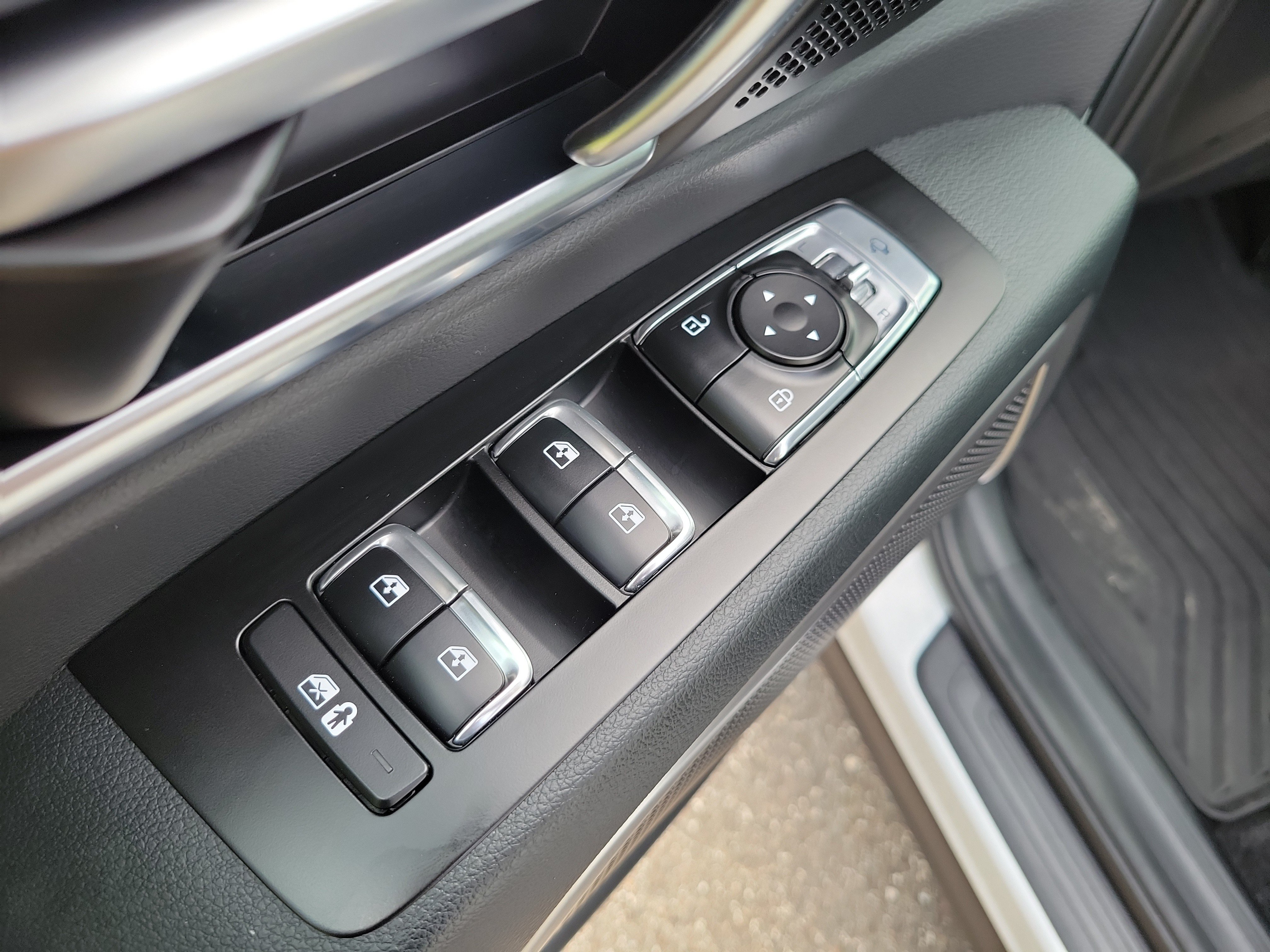 Certified 2025 Kia Telluride EX FWD image 20