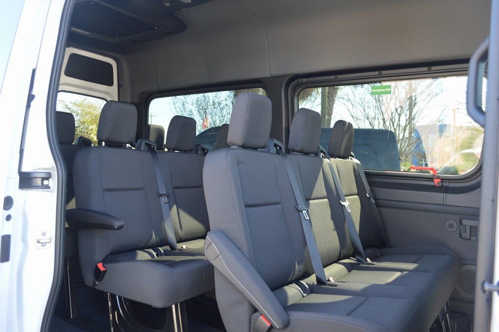 Used 2024 Mercedes-Benz Sprinter 2500 image 9