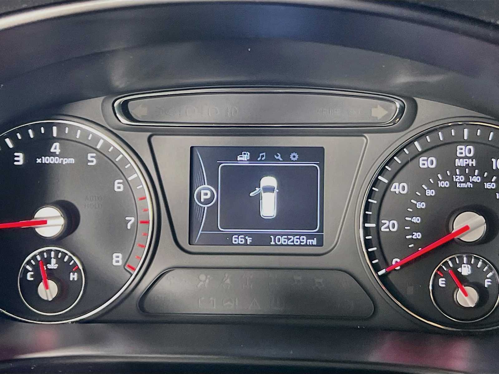 Used 2017 Kia Sorento AWD w/ LX Convenience Package image 12