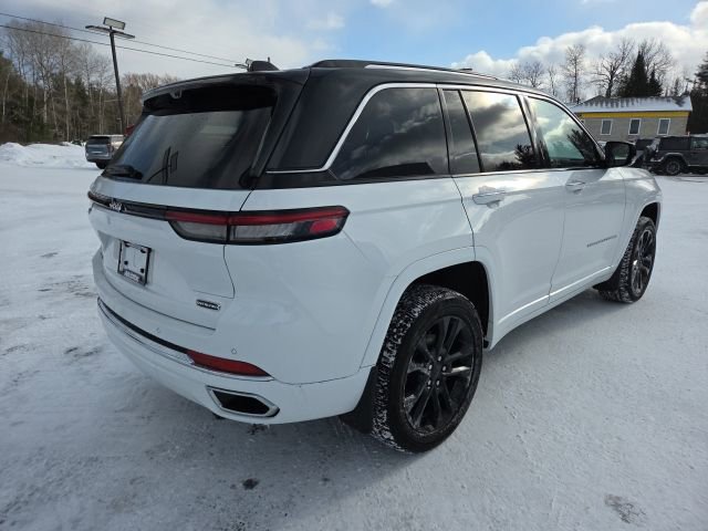 Used 2023 Jeep Grand Cherokee Overland w/ Luxury Tech Group IV image 31