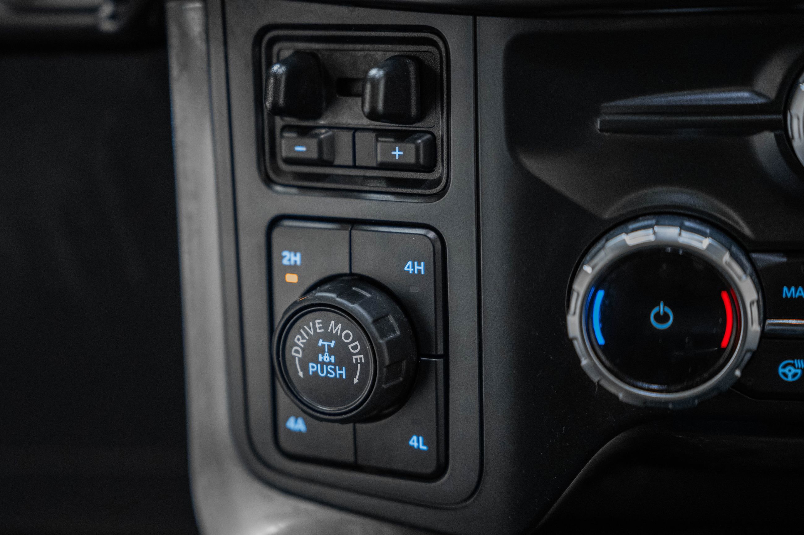 Certified 2023 Ford F150 Lariat w/ Equipment Group 502A High image 34