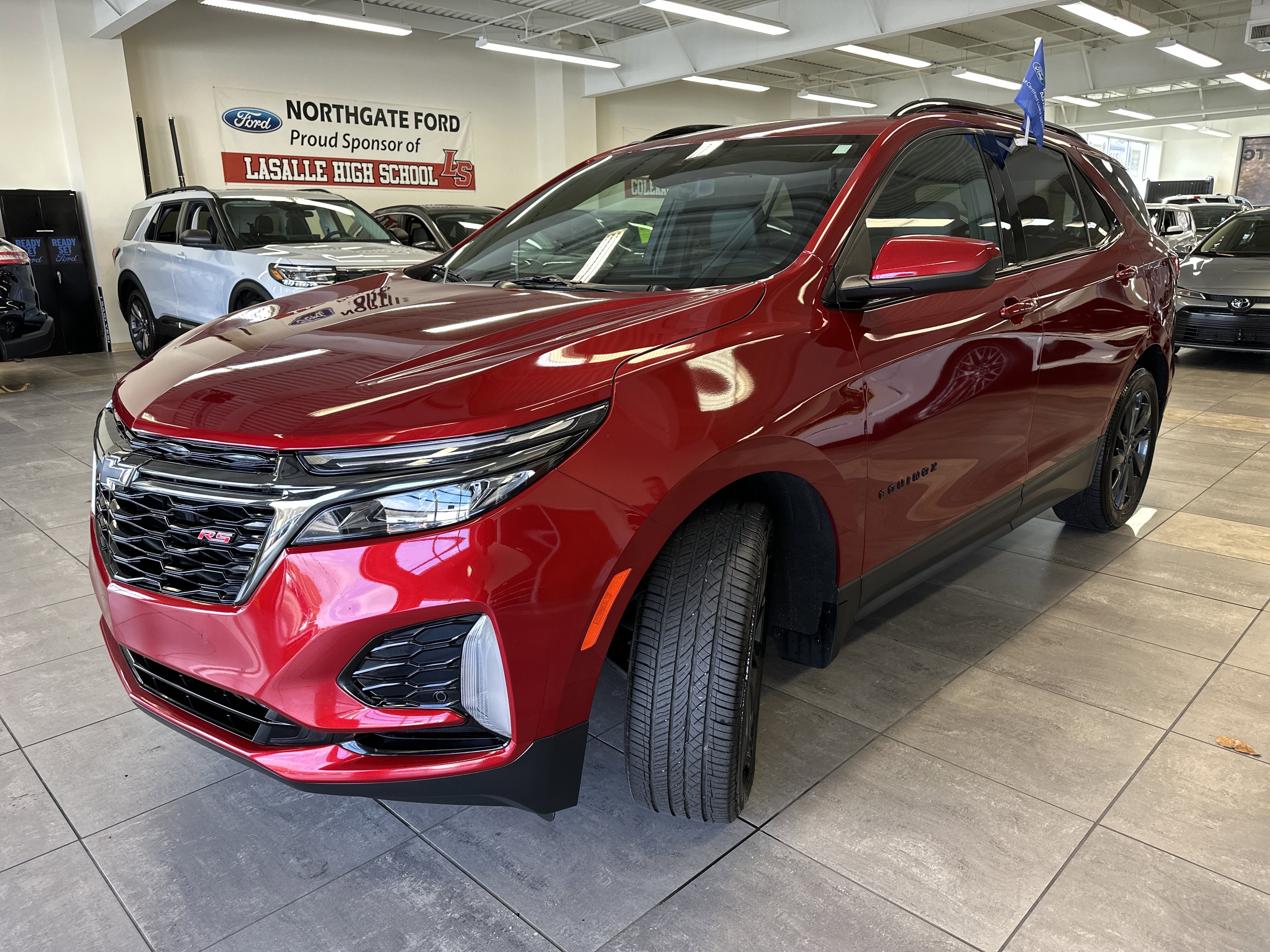 Used 2023 Chevrolet Equinox RS image 16