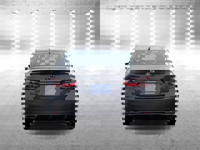 Used 2023 Toyota Camry SE image 7