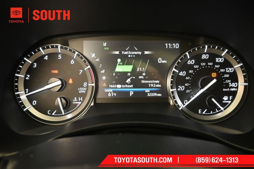 Used 2022 Toyota Highlander XLE AWD/4WD image 12