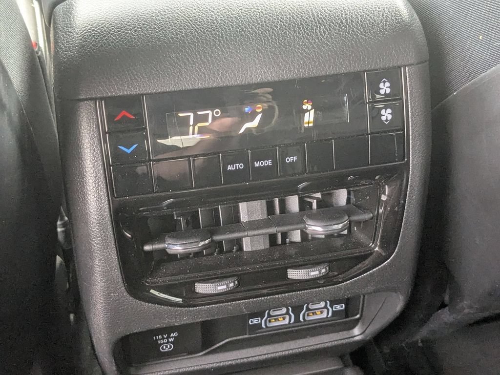 Certified 2023 Jeep Grand Cherokee L Laredo AWD/4WD image 27