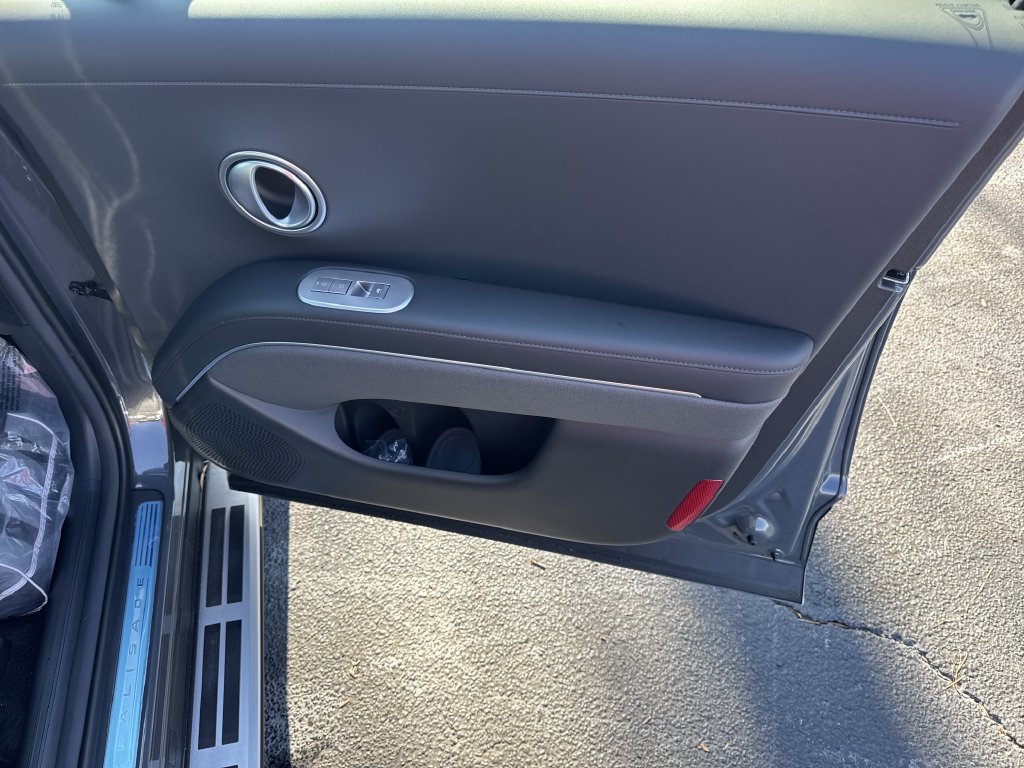 Used 2026 Hyundai Palisade Calligraphy FWD image 14
