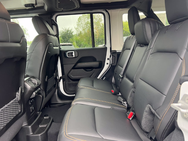 New 2027 Jeep Wrangler Unlimited Sahara AWD/4WD image 5