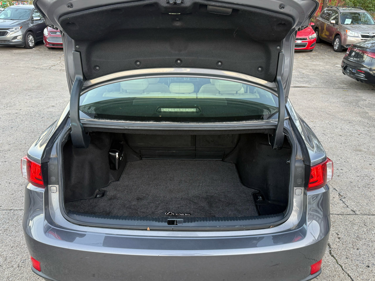 Used 2016 Lexus IS 200t image 29