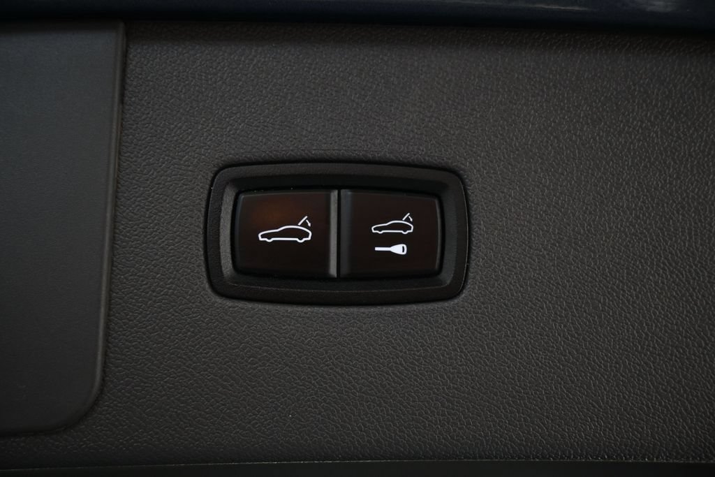 Certified 2020 Porsche Cayenne AWD/4WD image 31