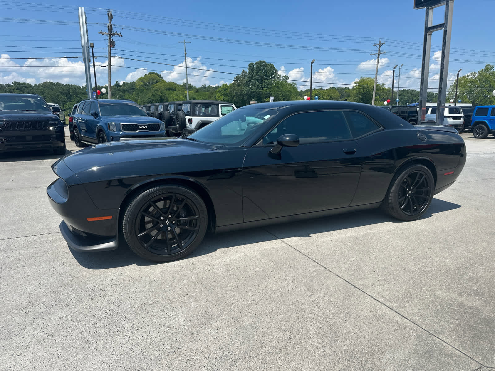Used 2022 Dodge Challenger R/T w/ Performance Plus Package image 2