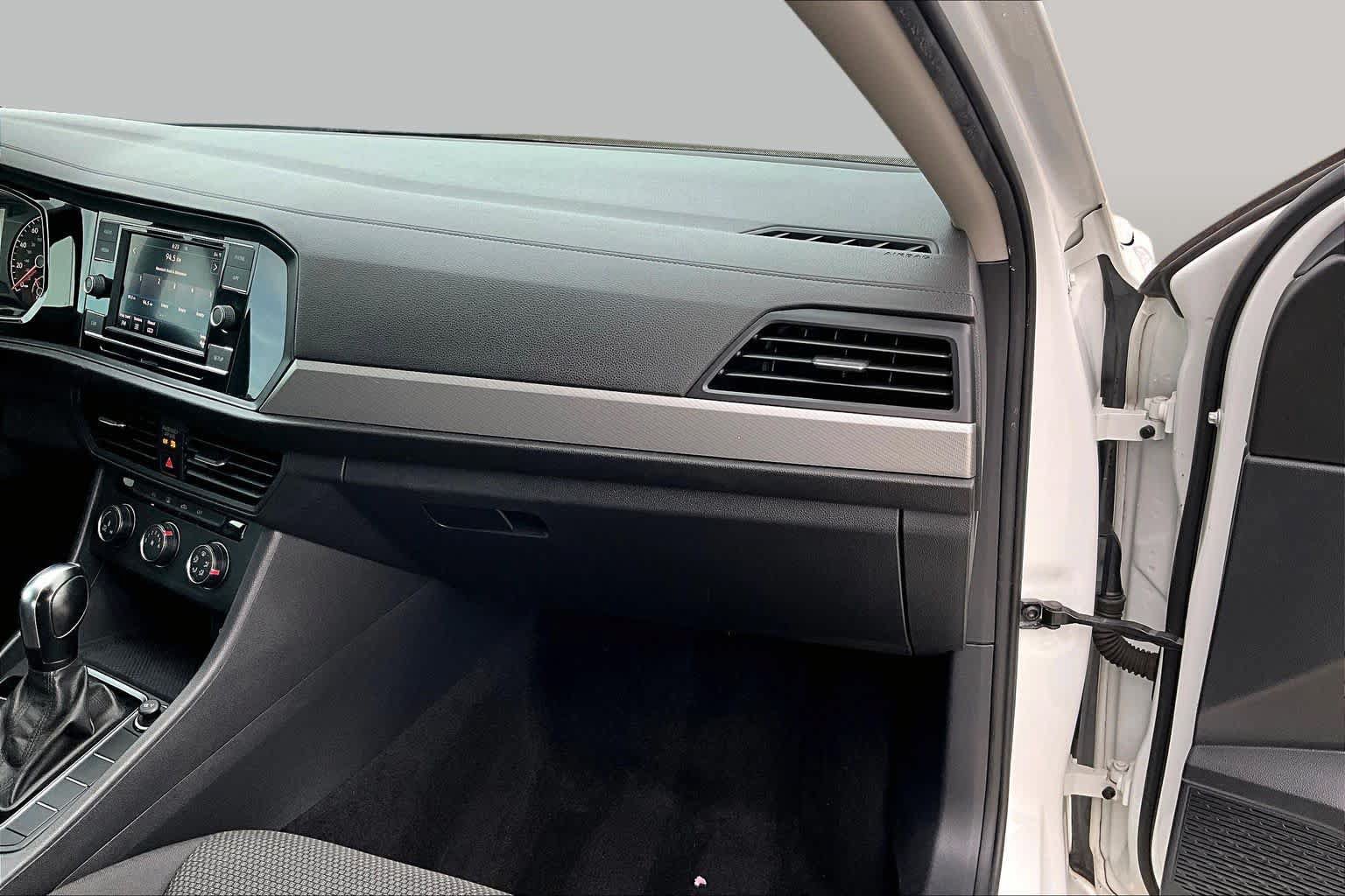 Used 2019 Volkswagen Jetta S w/ Driver Assistance Package FWD image 16
