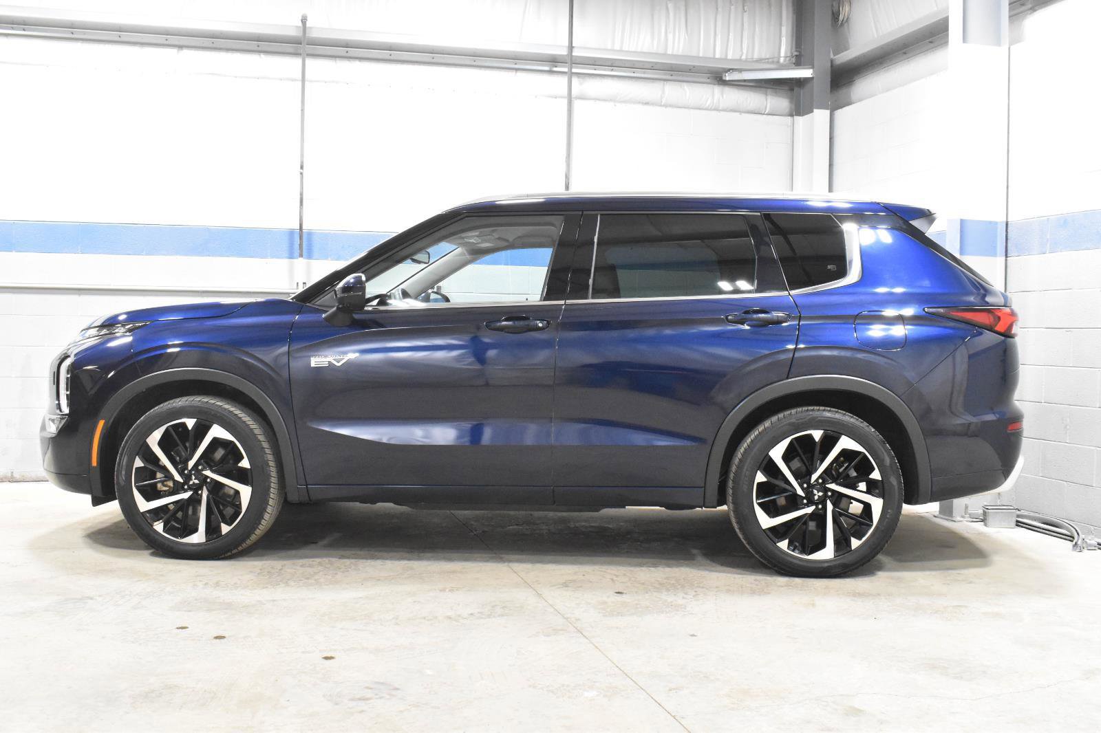 Used 2023 Mitsubishi Outlander SEL image 22