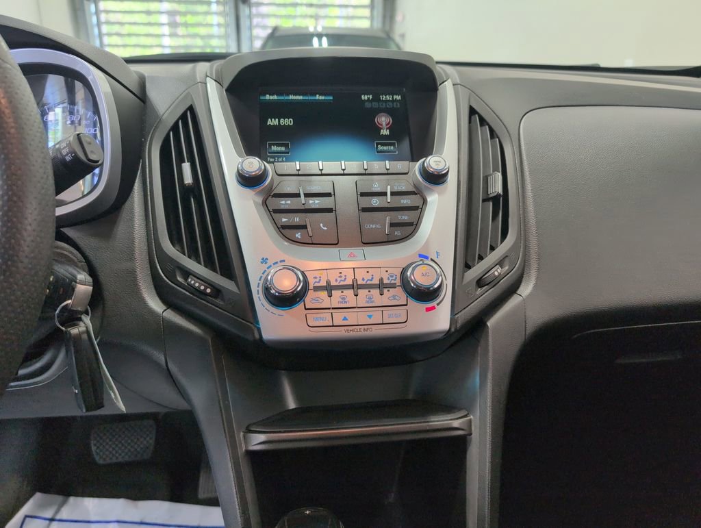 Used 2017 Chevrolet Equinox LT FWD image 19