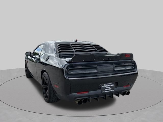 Used 2018 Dodge Challenger SRT w/ Technology Group RWD image 6