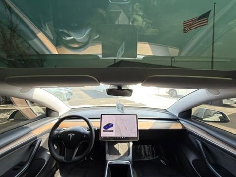 Used 2022 Tesla Model 3 image 32