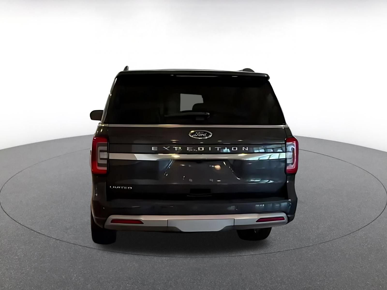 Used 2024 Ford Expedition Limited AWD/4WD image 8
