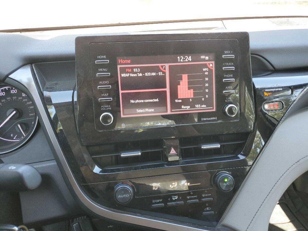 Used 2021 Toyota Camry SE image 27