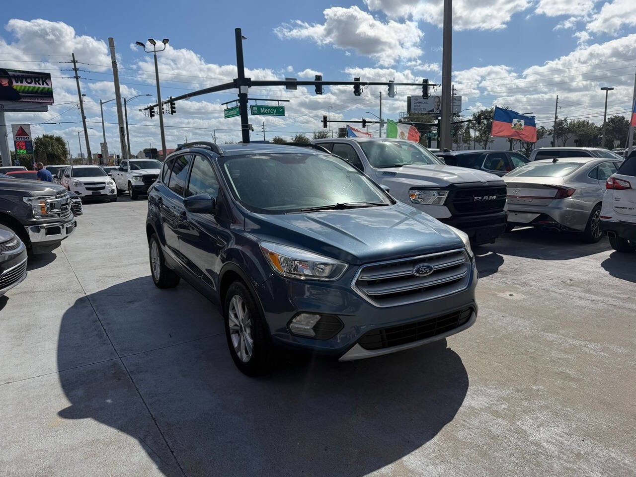 Used 2018 Ford Escape SE image 17