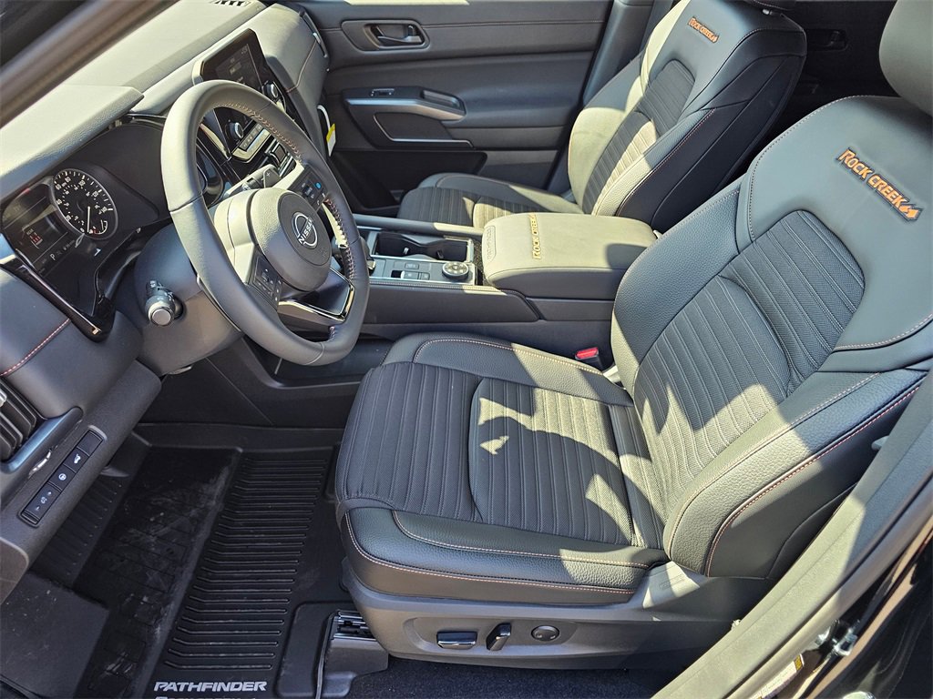 New 2025 Nissan Pathfinder Rock Creek image 8
