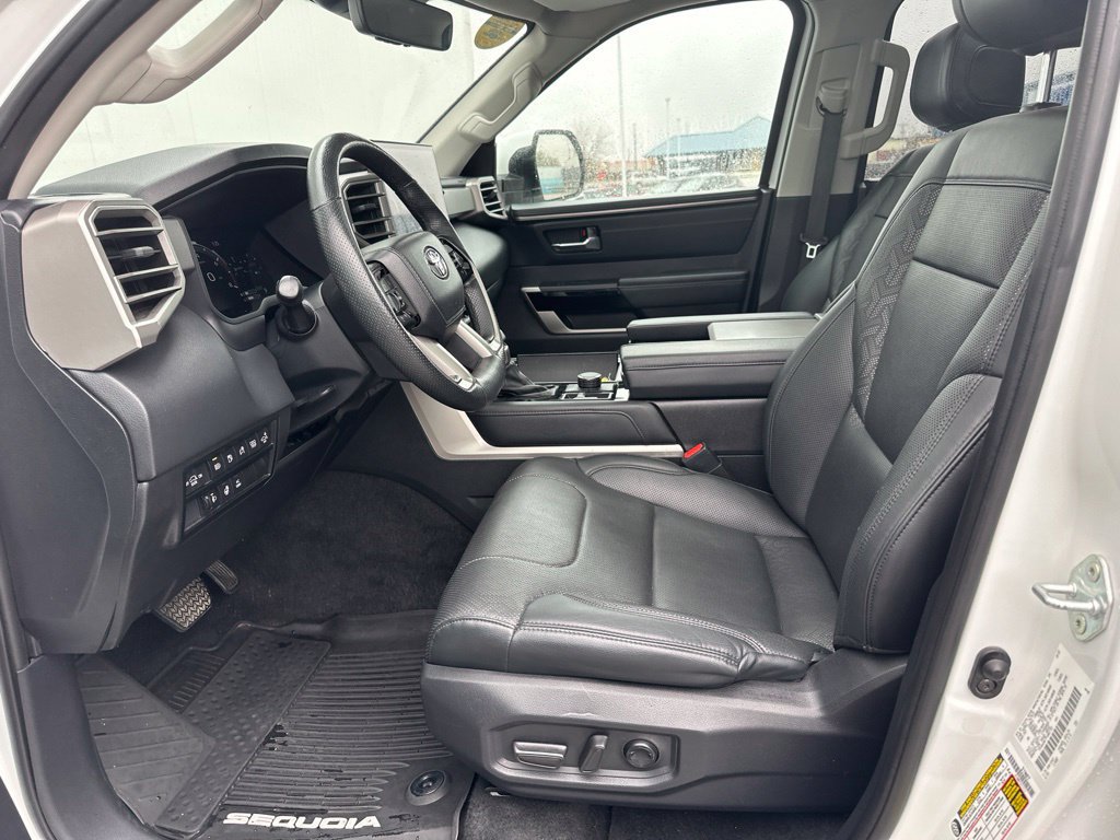 Used 2023 Toyota Sequoia Limited AWD/4WD image 14