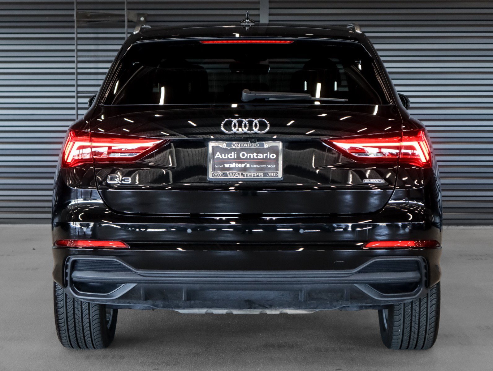 Used 2024 Audi Q3 2.0T Premium w/ Convenience Package AWD/4WD image 15