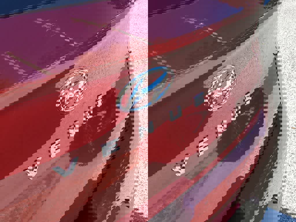 Used 2024 Hyundai Venue SEL image 6