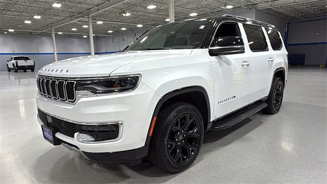 Used 2024 Jeep Wagoneer Series III image 16