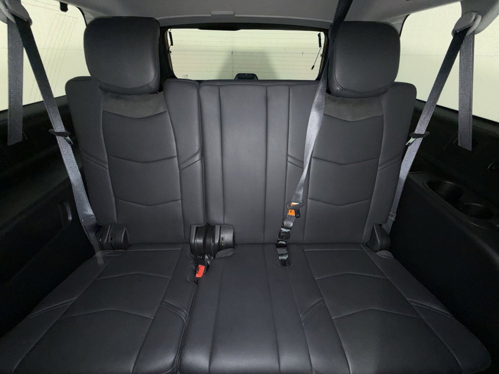 Used 2019 Cadillac Escalade ESV Premium Luxury AWD/4WD image 25