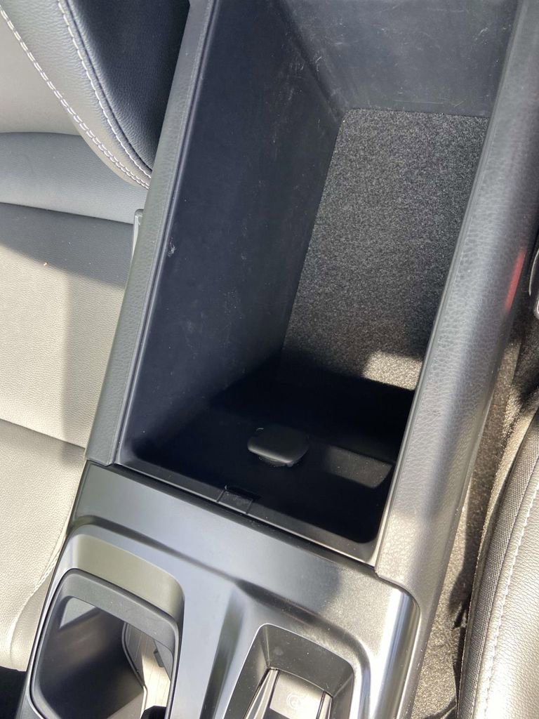 Used 2025 Toyota Camry SE w/ Multimedia Upgrade Package FWD image 31