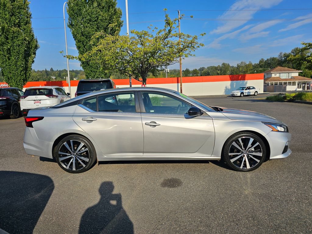 Used 2022 Nissan Altima 2.5 SR FWD image 4