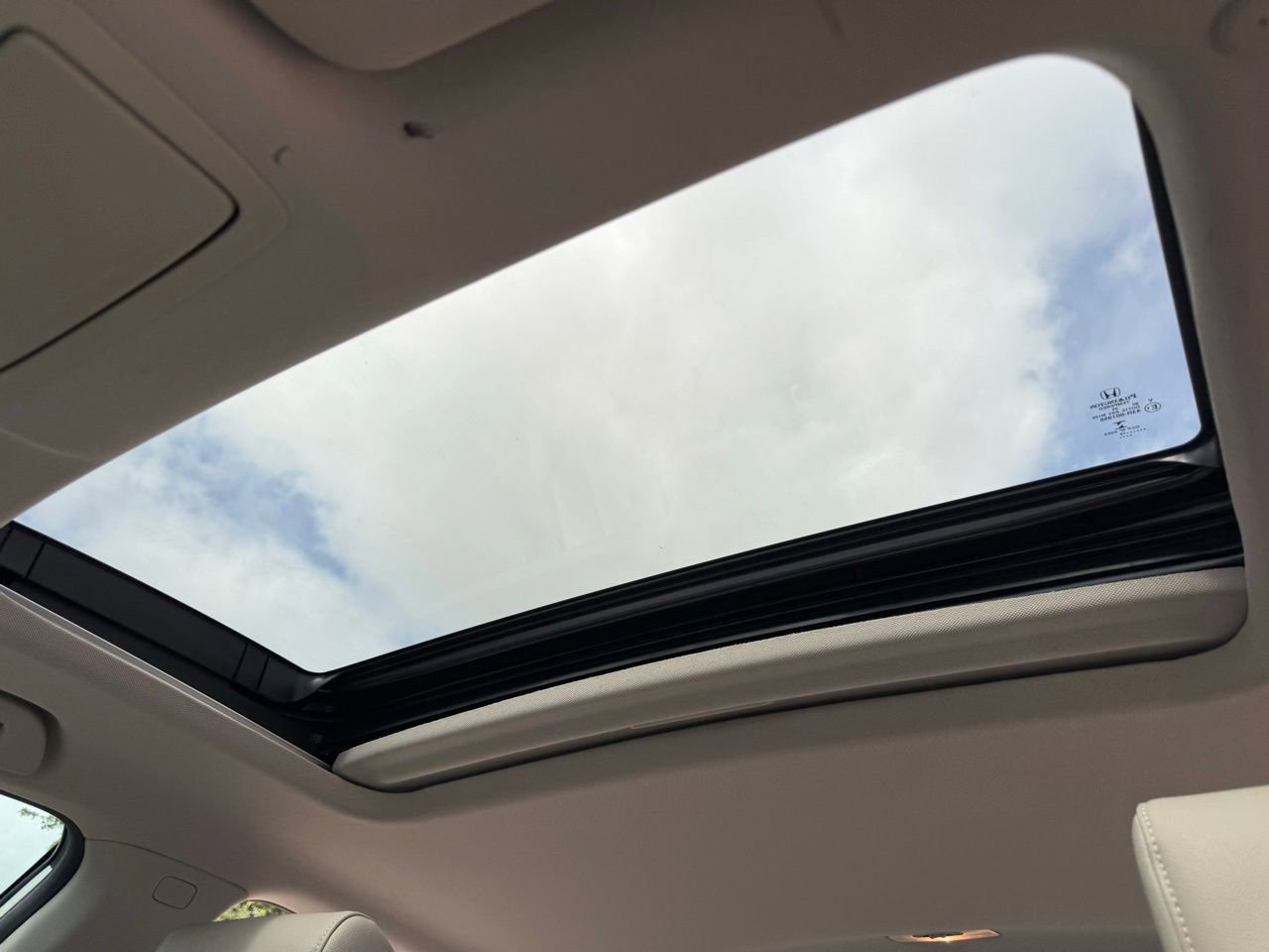 Used 2019 Honda Accord Touring image 19