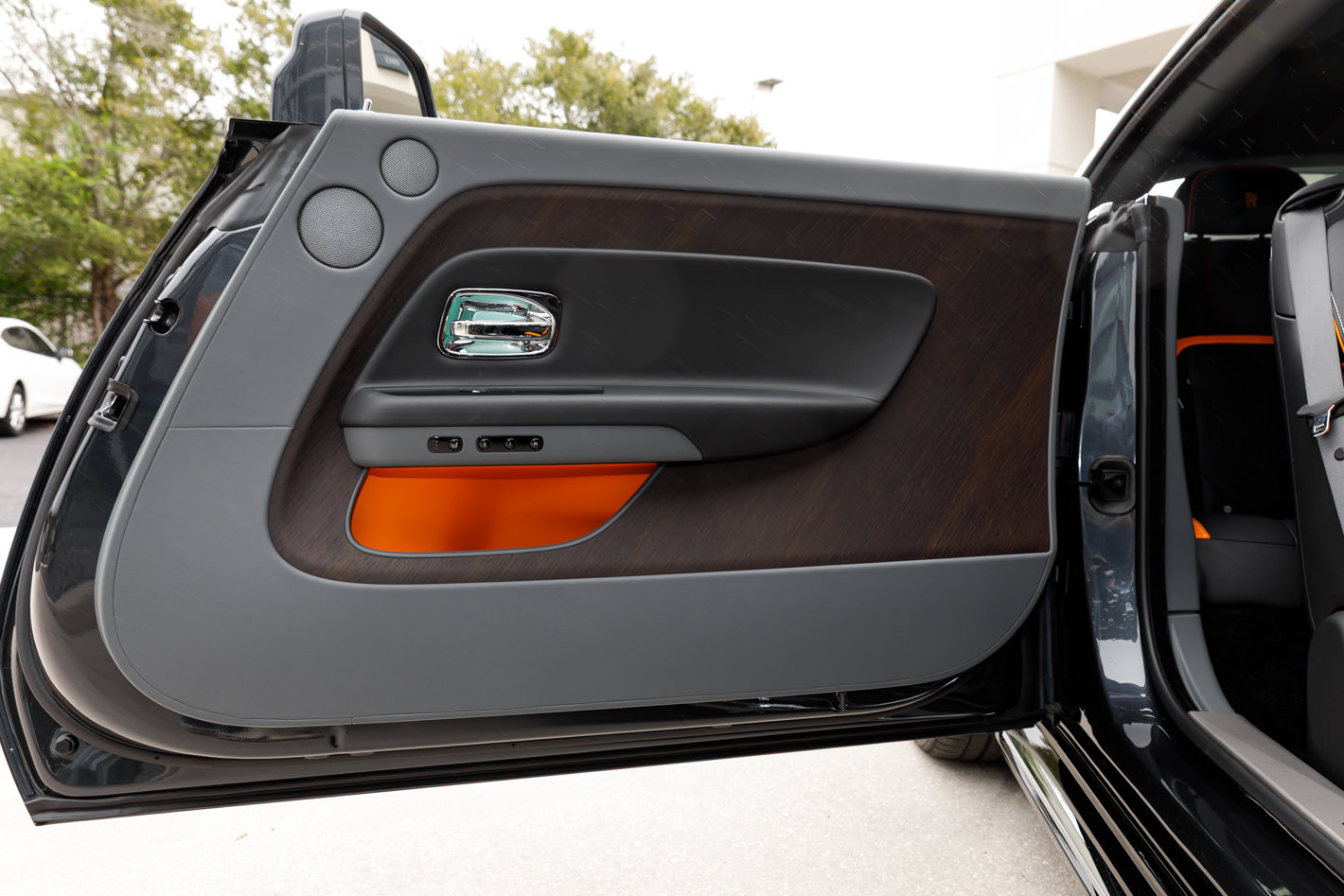 Certified 2024 Rolls-Royce Spectre w/ Spectre Launch Package image 38