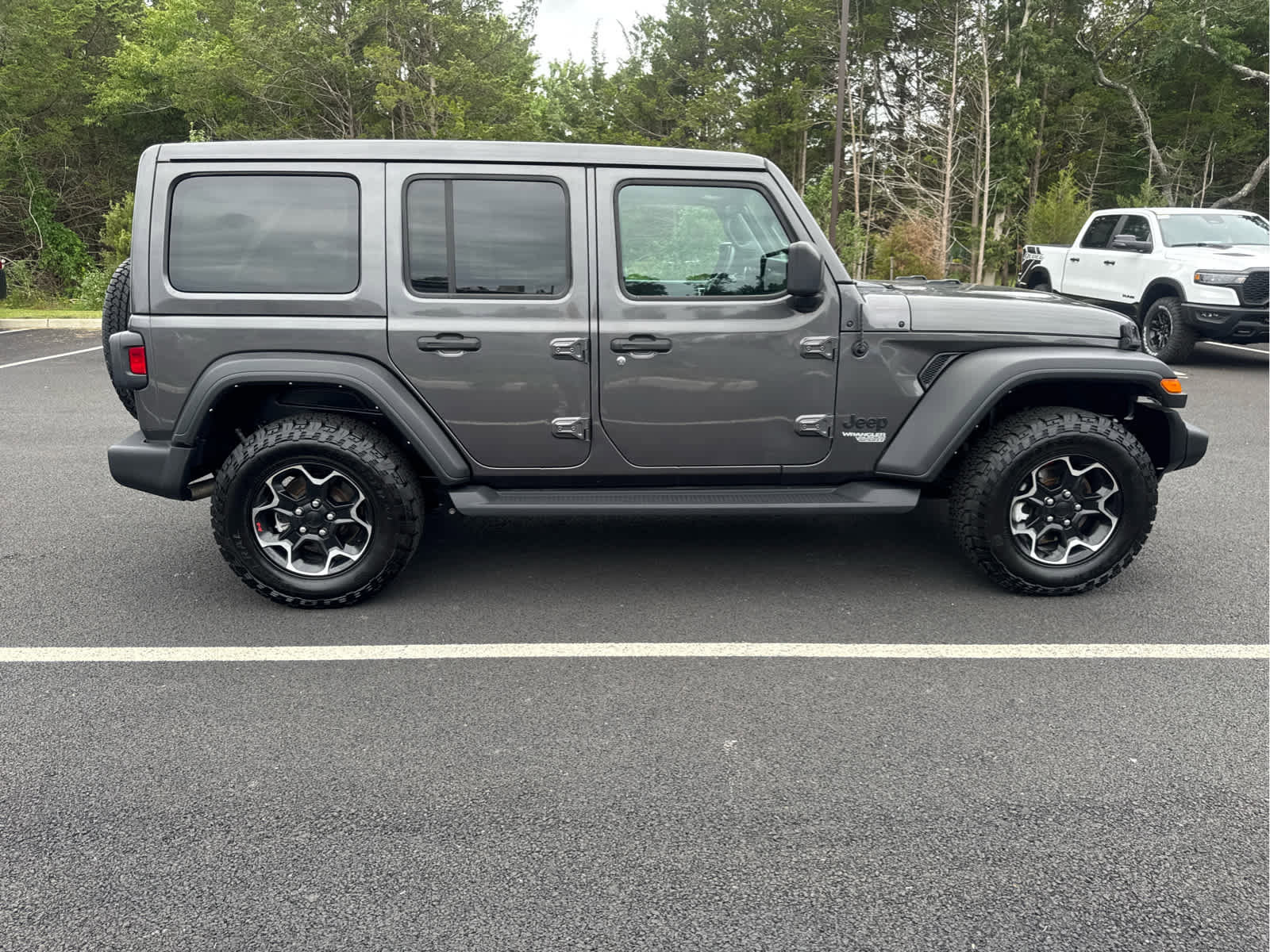 Certified 2021 Jeep Wrangler Unlimited Sport w/ Sun And Sound Package image 10