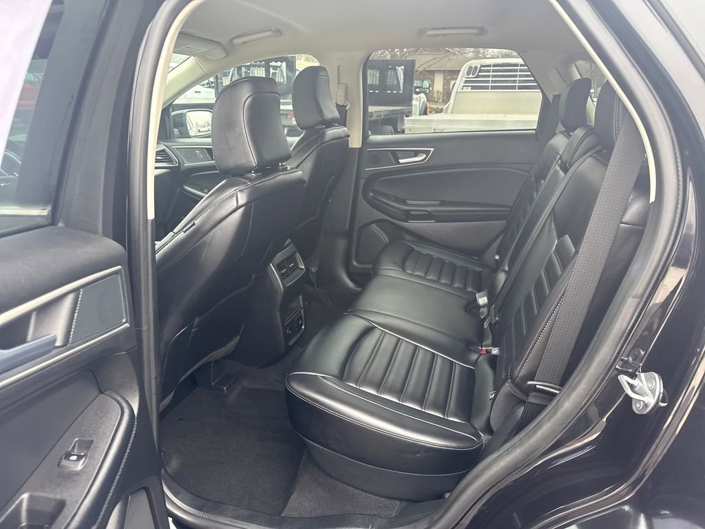 Used 2024 Ford Edge SEL w/ Convenience Package image 14