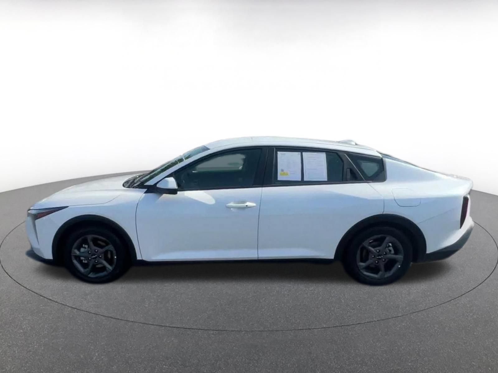 Used 2026 Kia K4 FWD image 9