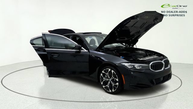 Used 2025 BMW 330i xDrive Sedan AWD/4WD image 10