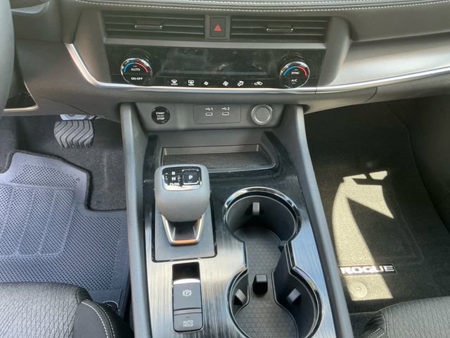 New 2026 Nissan Rogue SV AWD/4WD image 13