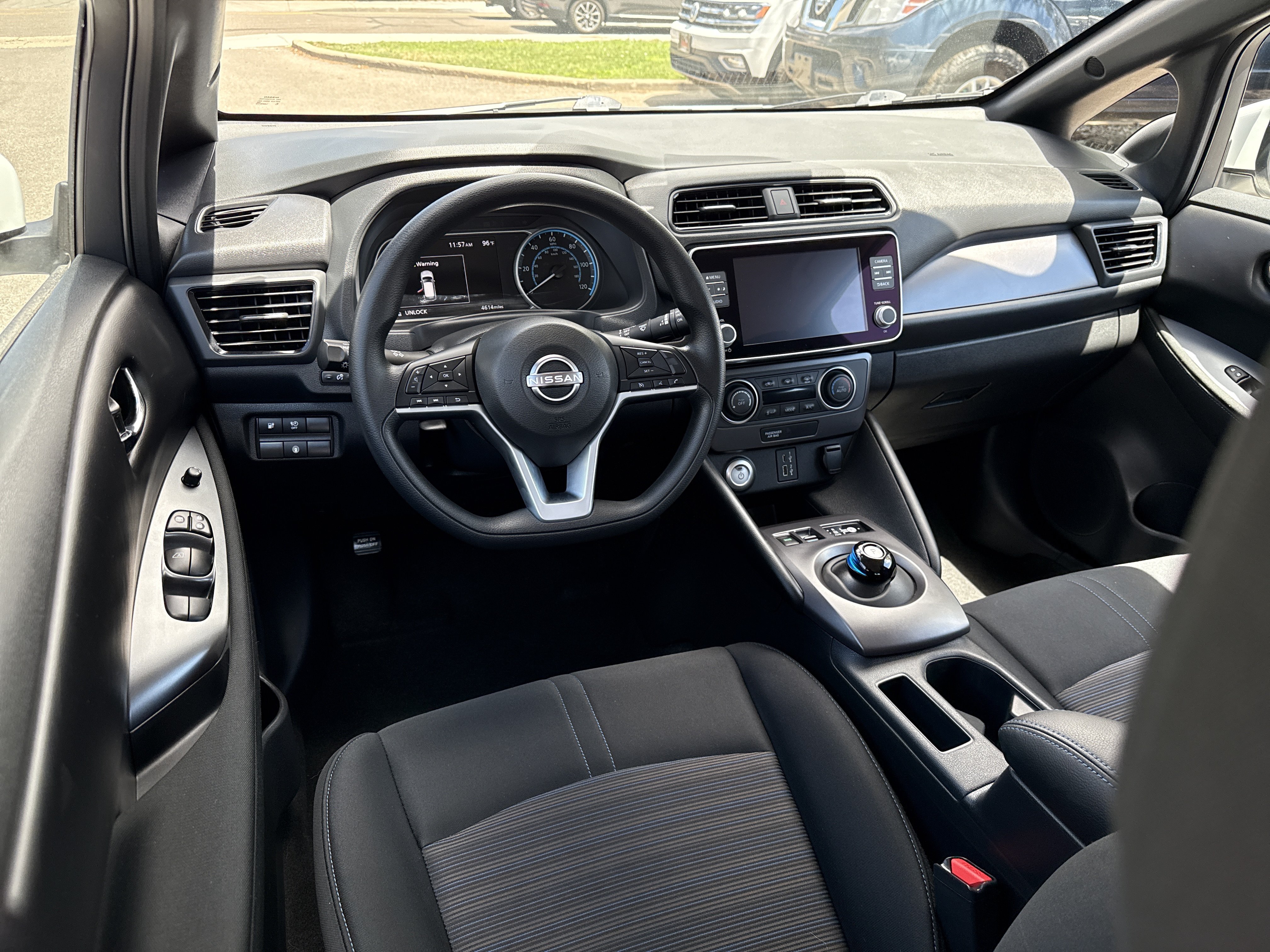 Certified 2025 Nissan Leaf S FWD image 14
