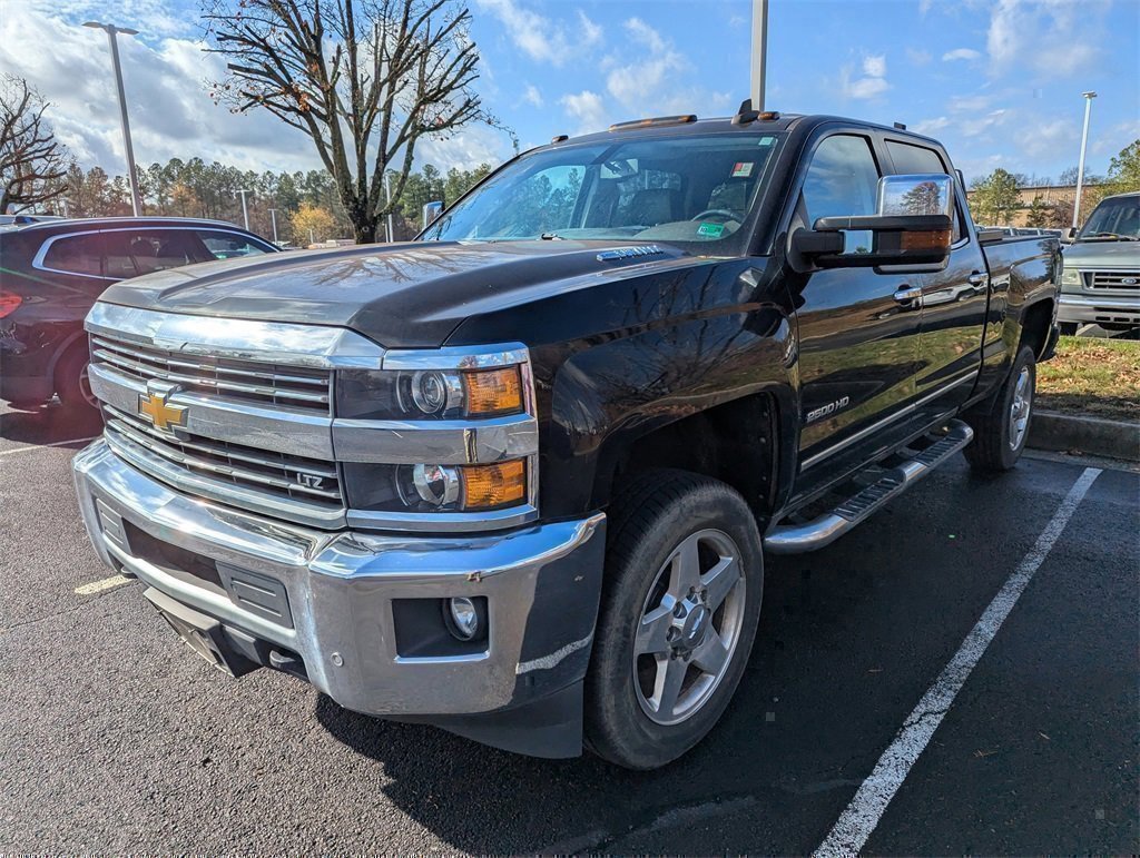 Used 2015 Chevrolet Silverado 2500 LTZ w/ Duramax Plus Package image 3