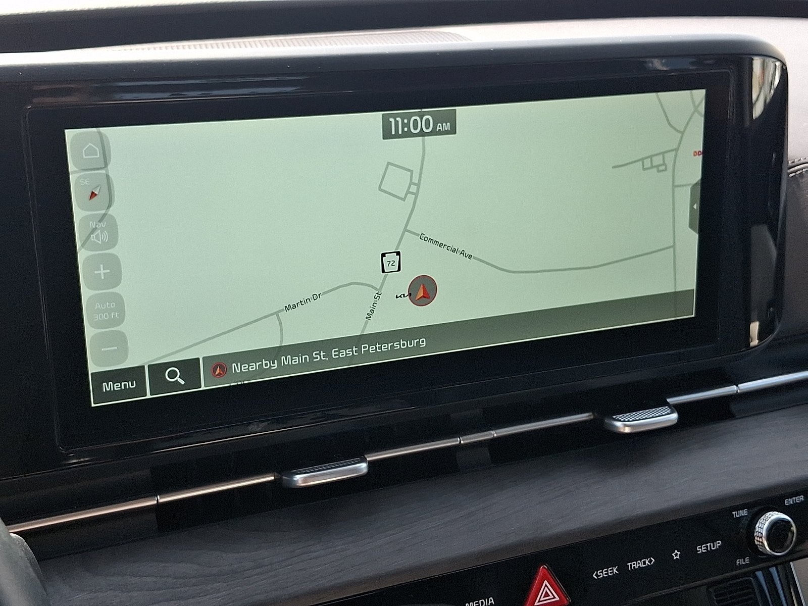 Used 2024 Kia Carnival EX FWD image 17