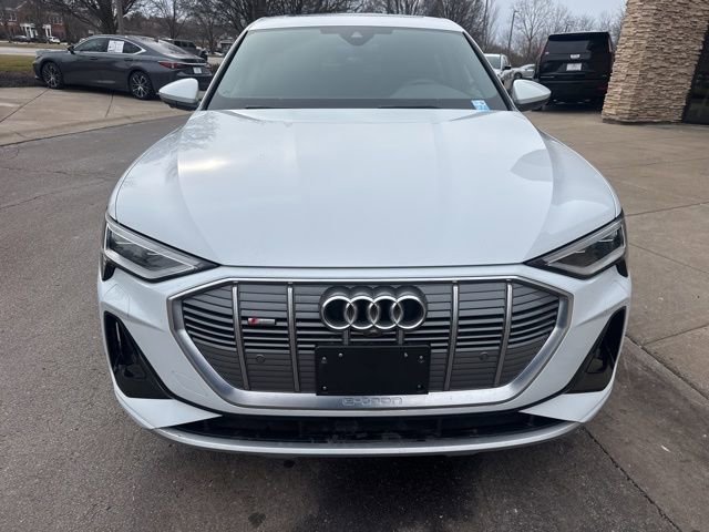 Used 2023 Audi e-tron Premium Plus w/ Premium Plus Package image 7
