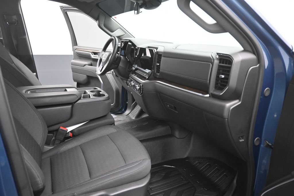 Used 2026 GMC Sierra 1500 Elevation w/ Elevation Select Package RWD image 16