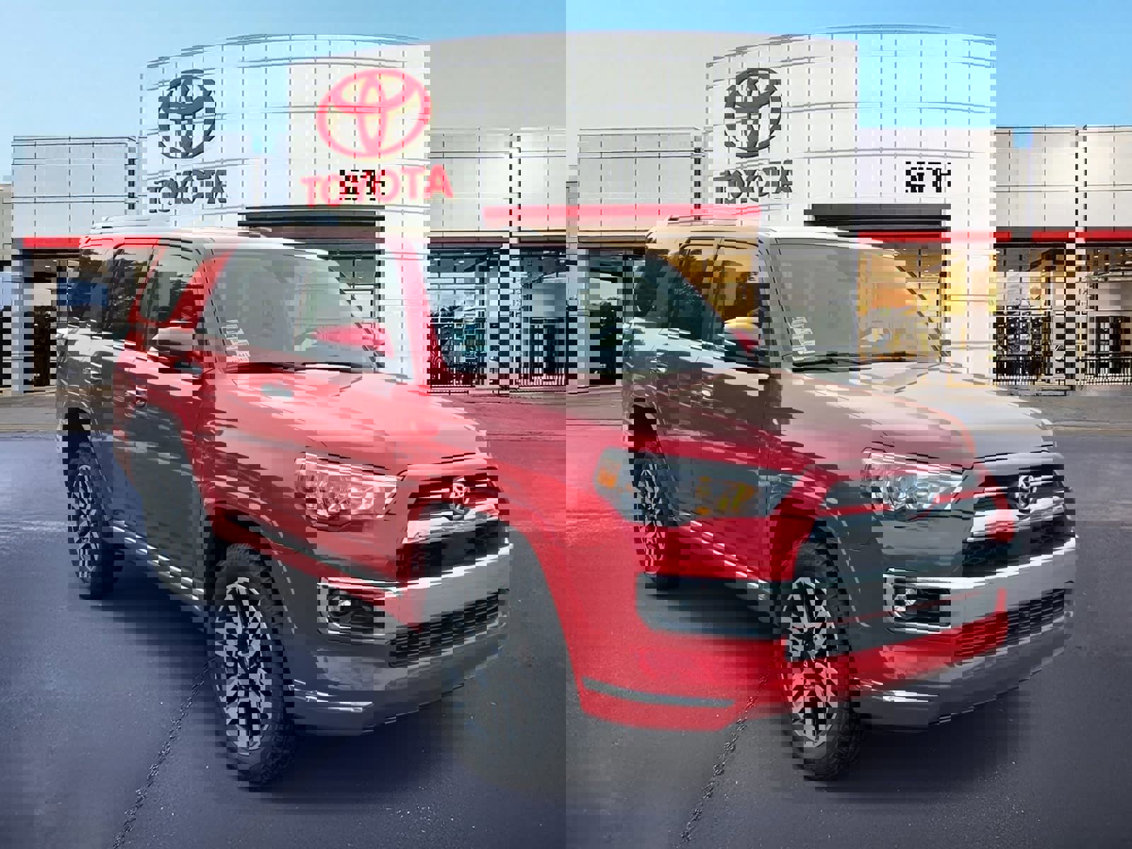 Used 2022 Toyota 4Runner Limited image 3