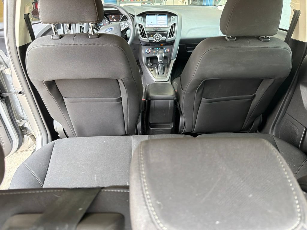 Used 2017 Ford Focus SEL FWD image 13